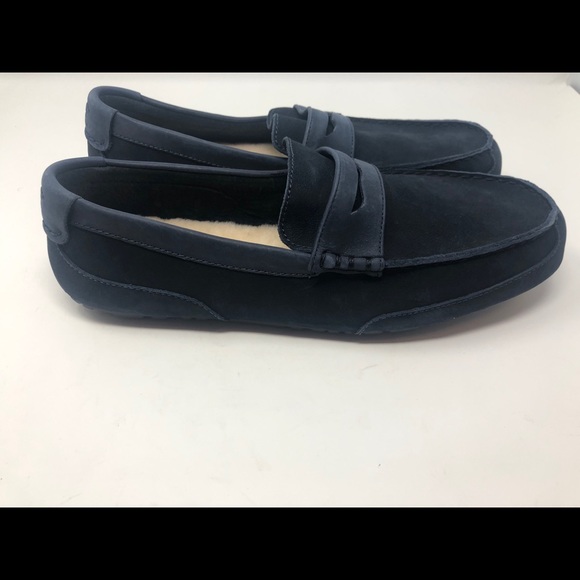 UGG Australia Men’s Size 15 Navy Moccasin